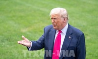 Donald Trump impose une taxe de 100% sur les semi-conducteurs importés 
