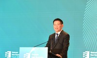Ouverture du Forum de la nouvelle économie du Vietnam 2025