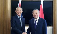 Tô Lâm rencontre Tony Blair et Kemi Badenoch