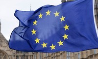 Лидеры 27 стран ЕС согласились перейти ко второй фазе переговоров по Brexit