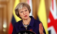 Theresa May met en garde le Parlement contre un blocage du Brexit