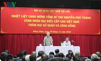 Nguyen Phu Trong rencontre la communauté vietnamienne au Laos