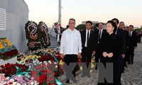 La présidente de l’Assemblé nationale vietnamienne rend hommage à Fidel Castro