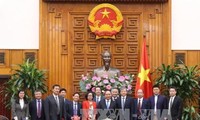 Nguyen Xuan Phuc reçoit les dirigeants de certaines sociétés chinoises