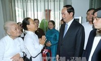 Noël : Tran Dai Quang présente ses vœux aux chrétiens