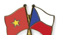  Pham Binh Minh reçoit l’ambassadeur tchèque