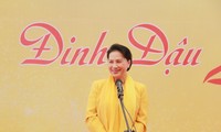 Nguyen Thi Kim Ngan présente ses vœux au comité permanent et au bureau de l’AN