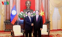 Vietnamiens et Laotiens déterminés à dynamiser leur coopération multisectorielle