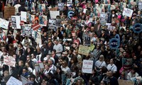 Marche des anti-Trump à New York pour le Jour des présidents