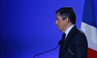 Affaire Fillon : la liste des défections s'allonge