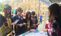 Une journée du recrutement à Hanoi 