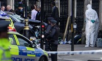 Attentat de Londres: deux personnes toujours en garde à vue