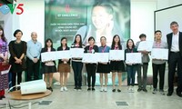 Le Concours mondial d’éloquence en anglais EF Challenge 2017 au Vietnam