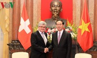 Le Vietnam souhaite renforcer ses relations avec la Suisse