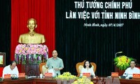 Nguyen Xuan Phuc travaille avec les autorités de Ninh Binh