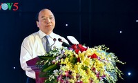 Nguyen Xuan Phuc de retour du Japon 