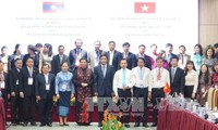 Échanges entre les bureaux des Assemblées Nationales du Vietnam et du Laos