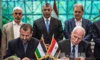 Palestine: Le Fatah et le Hamas signent un accord de réconciliation