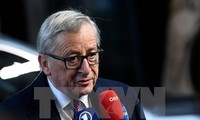 L'UE confirme une rencontre entre May et Juncker le 4 décembre