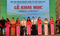 Ouverture du salon international de l’agriculture du Vietnam 2017