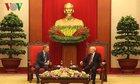 Nguyên Phu Trong reçoit l’ambassadeur britannique au Vietnam