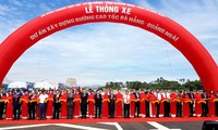 Mise en service de l’autoroute Da Nang-Quang Ngai