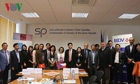 Rencontre des investisseurs vietnamiens et tchèques