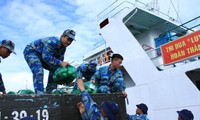 Pour un Têt chaleureux dans le district insulaire de Truong Sa