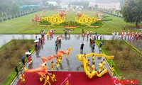 Offrande d’encens dans la cité royale de Thang Long 