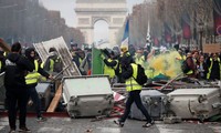 « Gilets jaunes » : Edouard Philippe annonce une réorganisation du maintien de l’ordre