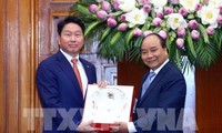 Le Premier ministre vietnamien reçoit le président du groupe sud-coréen SK