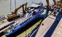 Hongrie: le bateau naufragé tiré de l’eau avec ses victimes 