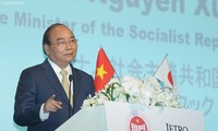 Le PM Nguyên Xuân Phuc rencontre les dirigeants de grandes entreprises japonaises