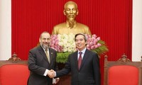 Des officiels du Département du Trésor américain en visite au Vietnam