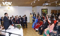 Vuong Dinh Huê à l’ambassade du Vietnam en Finlande