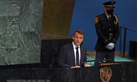 Ukraine: Emmanuel Macron appelle Vladimir Poutine à revenir à la table des discussions