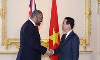 Vo Van Thuong rencontre des dirigeants britanniques, cubain et singapourien