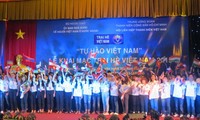 Khai mạc Trại hè Việt Nam 2015 cho thanh thiếu niên kiều bào