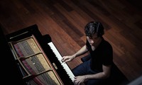 Song tấu piano của hai tài năng dương cầm nổi tiếng bậc nhất nước Pháp