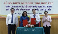 Hợp tác tuyên truyền, giới thiệu sách, quảng bá hình ảnh, đất nước, con người Việt Nam ra thế giới