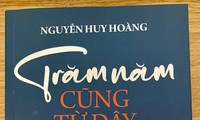 “Trăm năm cũng từ đây” những hồi ức về khoa Ngữ văn trường Đại học Tổng hợp Hà Nội