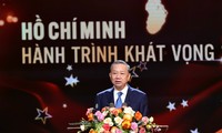 Giao lưu điển hình toàn quốc trong học tập và làm theo tư tưởng, đạo đức, phong cách Hồ Chí Minh