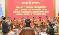 Trao Quyết định của Chủ tịch nước cho sĩ quan làm nhiệm vụ tại Liên hợp quốc