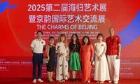 Đoàn họa sĩ Việt Nam tham gia triển lãm nghệ thuật tại Bắc Kinh (Trung Quốc)