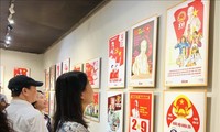 Khai mạc triển lãm tranh cổ động kỷ niệm các ngày lễ lớn của dân tộc
