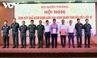 Trao thông báo kết quả giám định ADN xác định danh tính hài cốt liệt sĩ