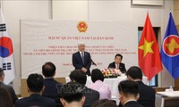 Đảng và Nhà nước luôn thúc đẩy đại đoàn kết toàn dân tộc để khơi dậy mạnh mẽ tinh thần yêu nước 
