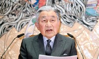 Japón celebra los 30 años de la llegada al trono del emperador Akihito