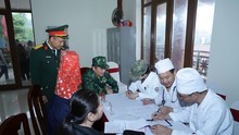 Vietnamese, Chinese military medical forces jointly provide healthcare to border communities