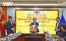 听众就洪灾致以慰问